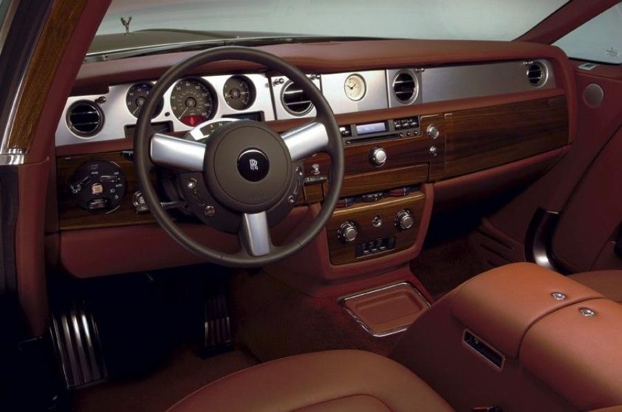  Rolls-Royce Phantom Coupe 2008 года  (фото 35 из 134)